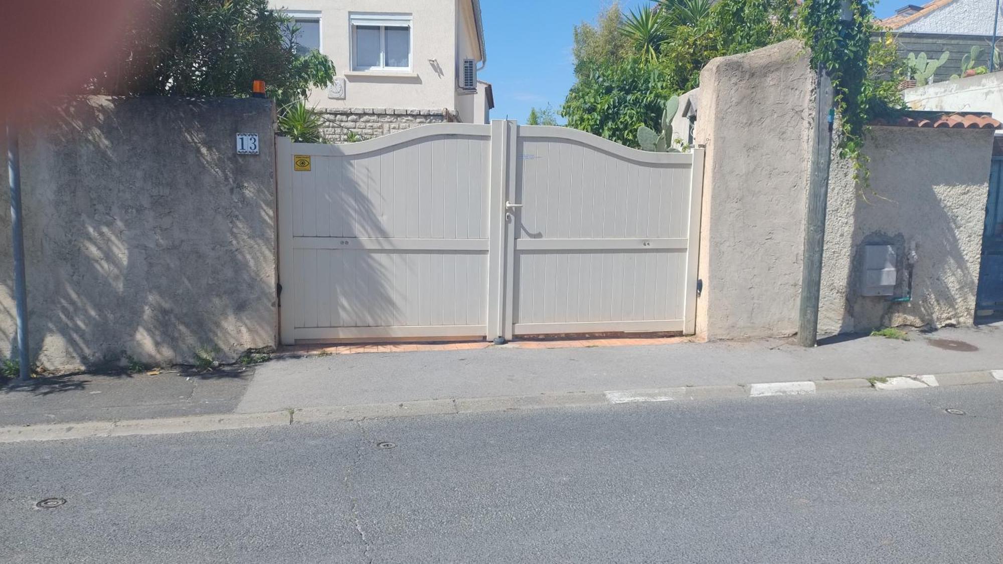 Appartement Entre Mer Et Gardiole Frontignan Bagian luar foto